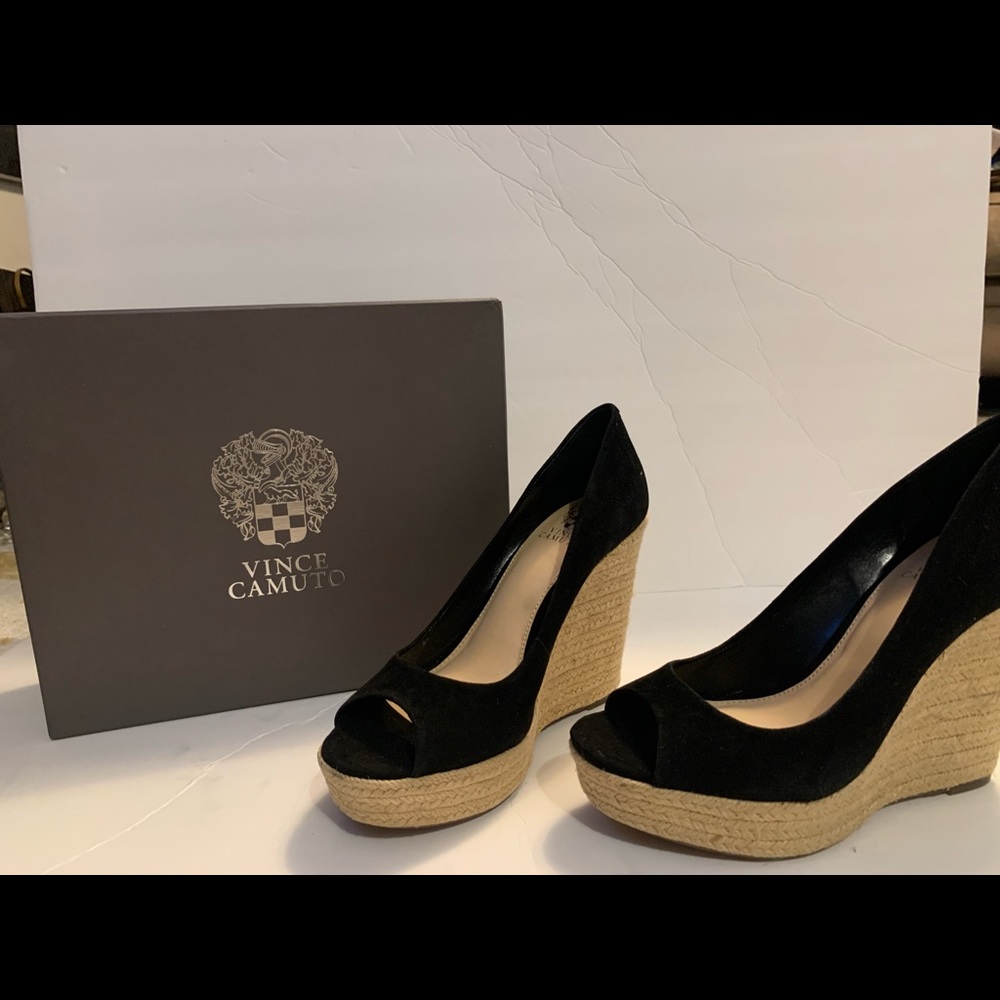 Vince Camuto  Black Platform Espadrilles